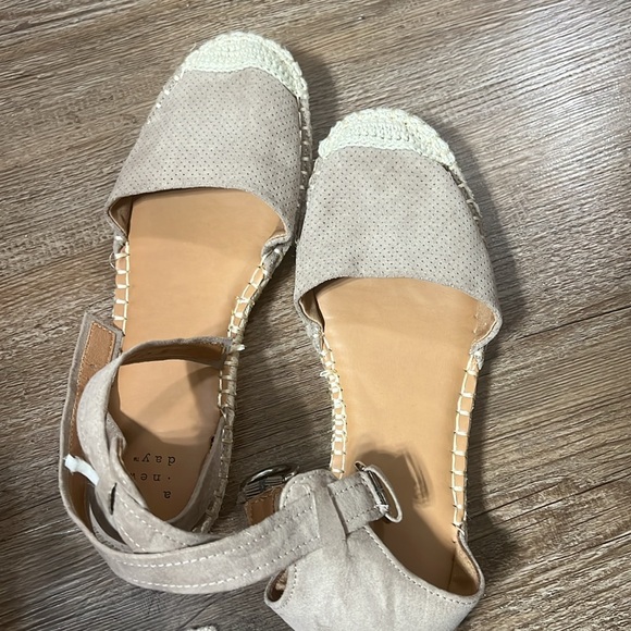 Espadrille sandal from target - Picture 5 of 5